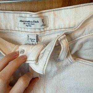 Abercrombie & Fitch Cream High Rise Shorts